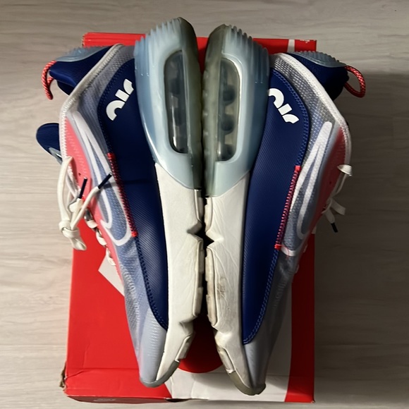 Nike Air Max 2090  USA White/White-Chile Red 11.5 Men ( pre-owned ) - Picture 5 of 7